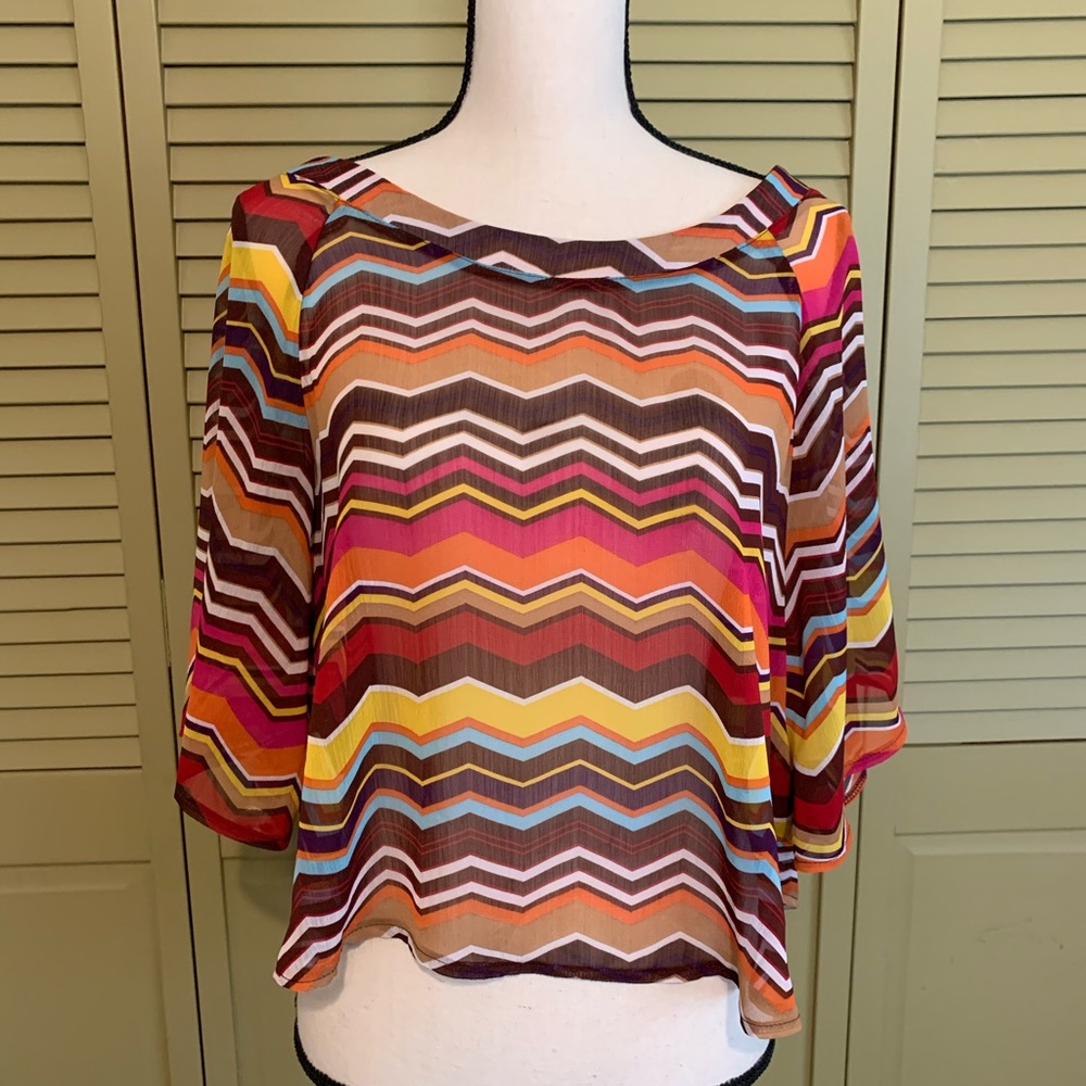 Multi Colored Chevron Pattern Top - Picture 12 of 15